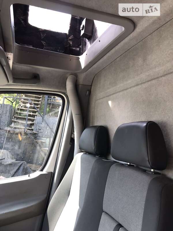 Тентований Volkswagen Crafter 2016 в Києві фото 10 Тентований Volkswagen Crafter 2016 в Києві