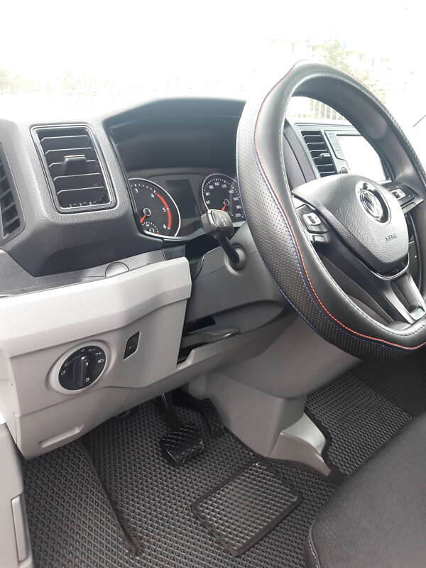 Грузопассажирский фургон Volkswagen Crafter 2018 в Киеве