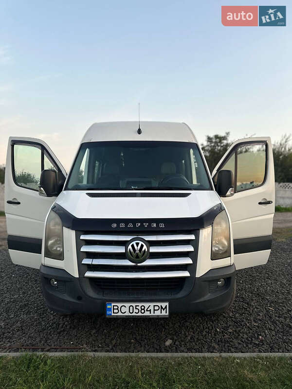 Вантажопасажирський фургон Volkswagen Crafter 2009 в Львові