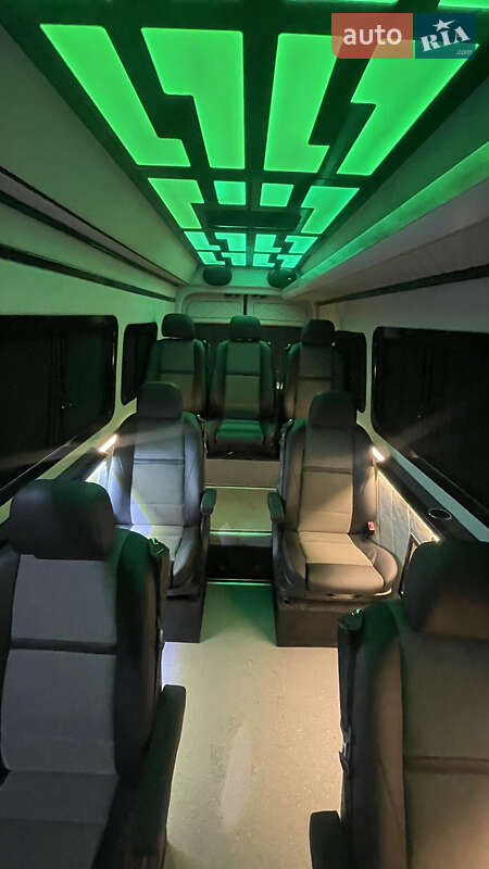 Микроавтобус Volkswagen Crafter 2020 в Киеве