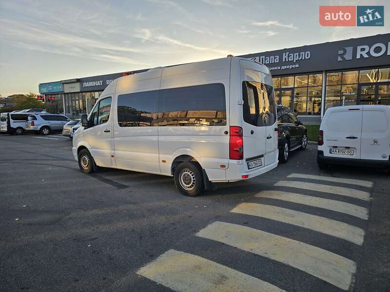 Микроавтобус Volkswagen Crafter 2011 в Киеве