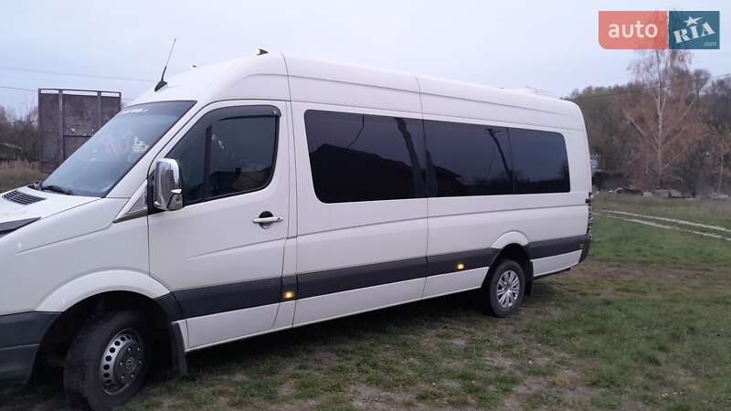 Туристический / Междугородний автобус Volkswagen Crafter 2012 в Львове