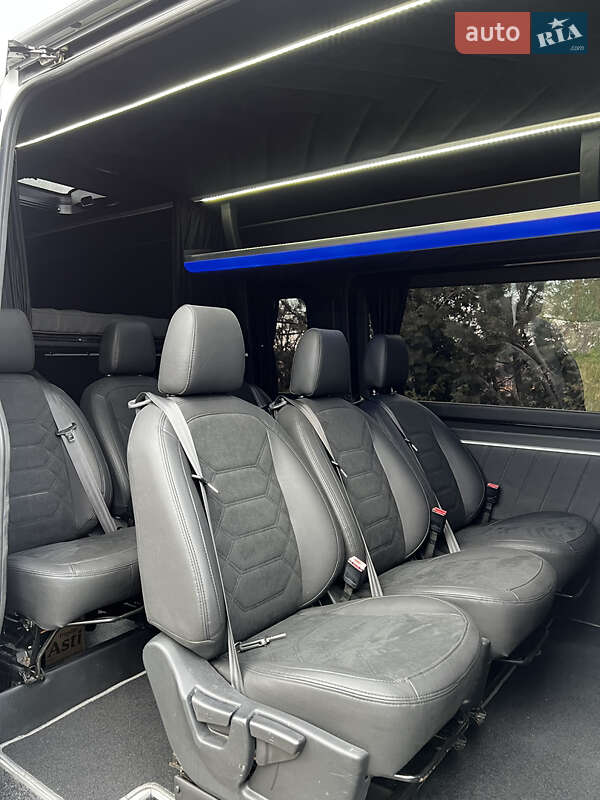 Мікроавтобус Volkswagen Crafter 2018 в Рівному