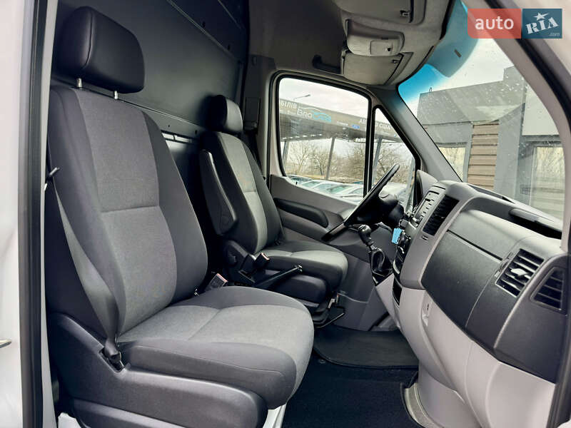 Грузопассажирский фургон Volkswagen Crafter 2016 в Виннице