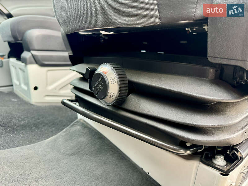 Грузопассажирский фургон Volkswagen Crafter 2016 в Виннице