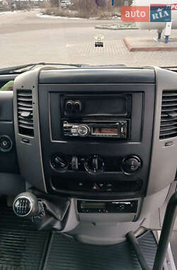 Пригородный автобус Volkswagen Crafter 2012 в 