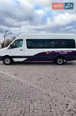 Пригородный автобус Volkswagen Crafter 2012 в 