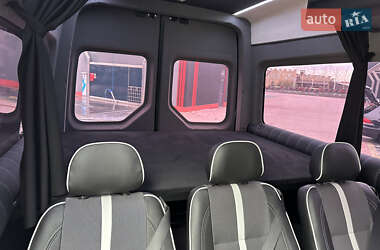 Грузопассажирский фургон Volkswagen Crafter 2018 в 