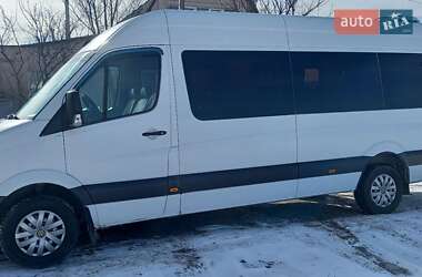 Приміський автобус Volkswagen Crafter 2011 в Броварах