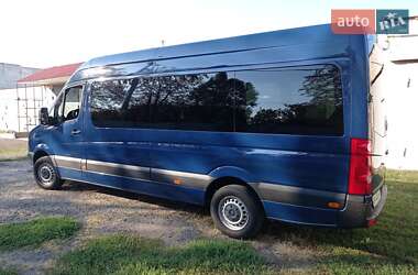 Туристический / Междугородний автобус Volkswagen Crafter 2015 в 
