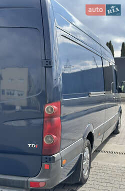 Грузопассажирский фургон Volkswagen Crafter 2012 в 