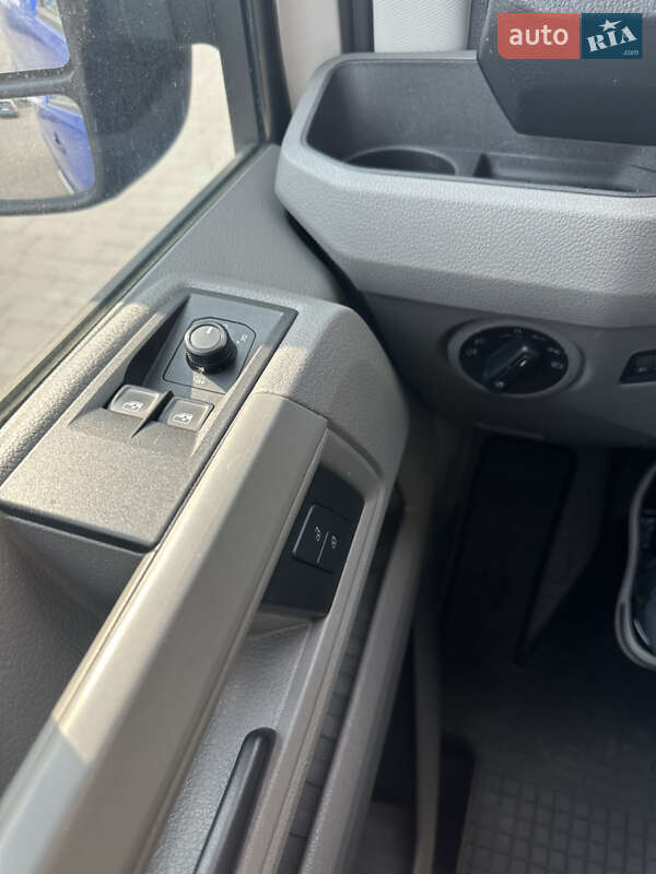 Грузовой фургон Volkswagen Crafter 2018 в Нововолынске