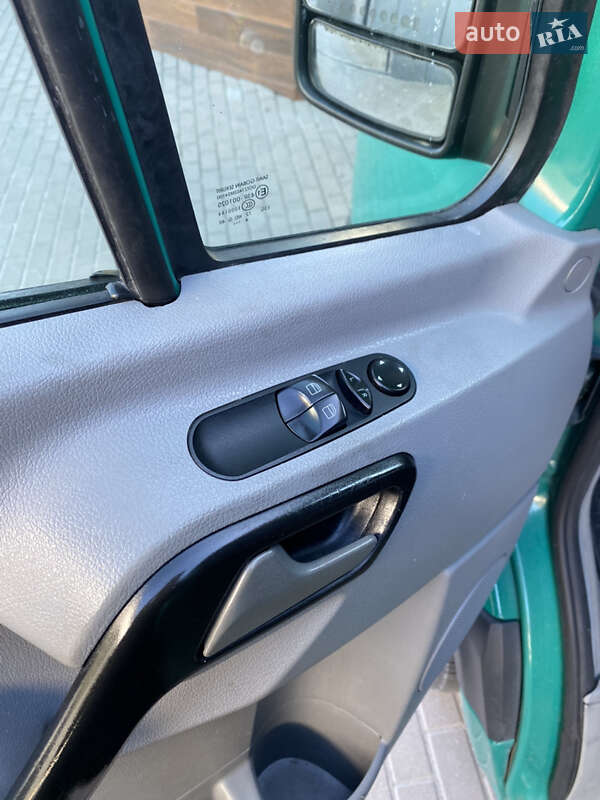 Микроавтобус Volkswagen Crafter 2014 в Ровно