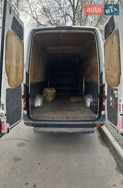 Вантажний фургон Volkswagen Crafter 2011 в 