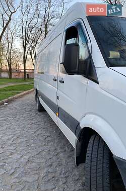 Вантажний фургон Volkswagen Crafter 2014 в 