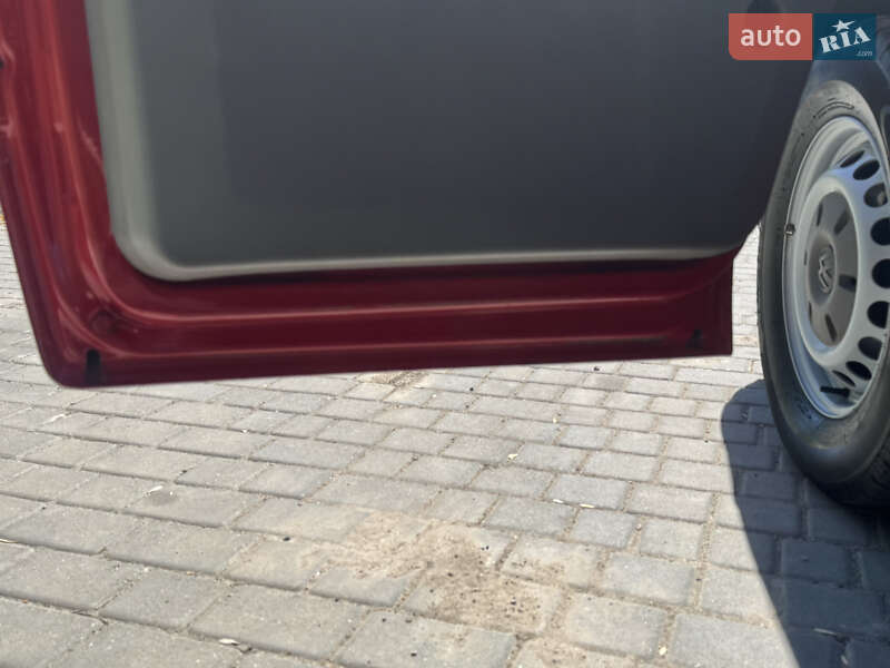 Вантажний фургон Volkswagen Crafter 2010 в Миколаєві