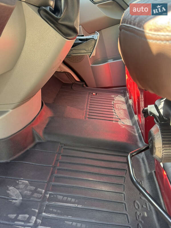 Вантажний фургон Volkswagen Crafter 2010 в Миколаєві