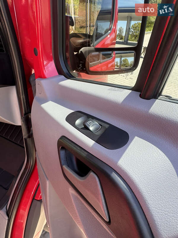 Вантажний фургон Volkswagen Crafter 2010 в Миколаєві