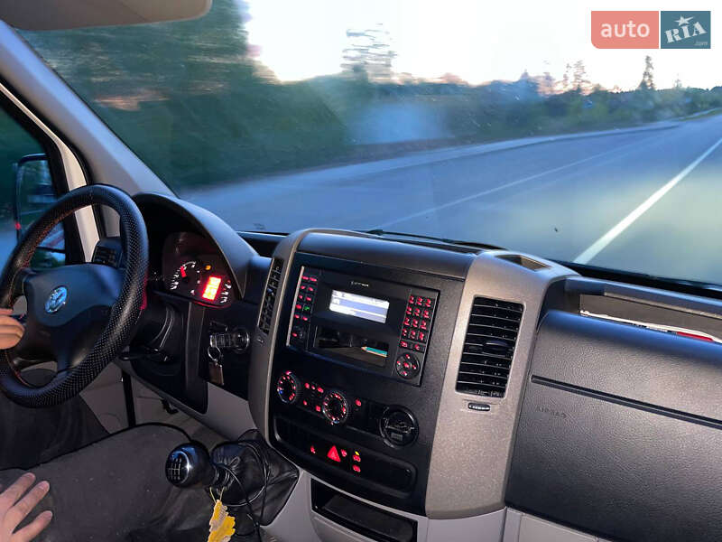 Грузовой фургон Volkswagen Crafter 2016 в Овруче
