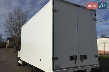 Грузовой фургон Volkswagen Crafter 2011 в 