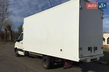 Грузовой фургон Volkswagen Crafter 2011 в 