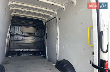Грузовой фургон Volkswagen Crafter 2021 в 