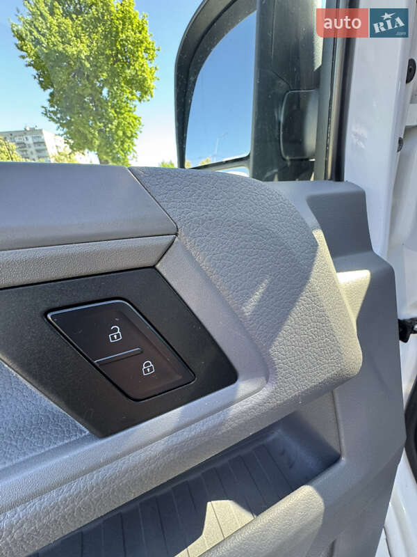 Вантажний фургон Volkswagen Crafter 2019 в Києві