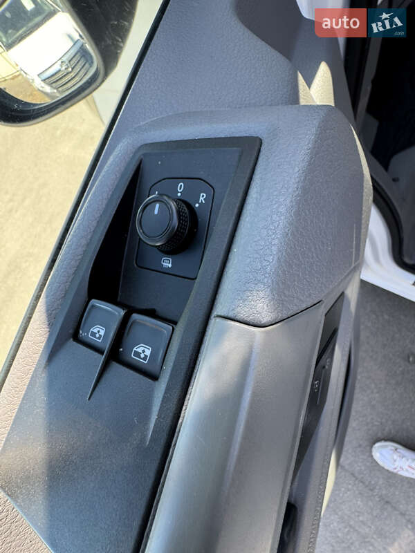 Вантажний фургон Volkswagen Crafter 2019 в Києві