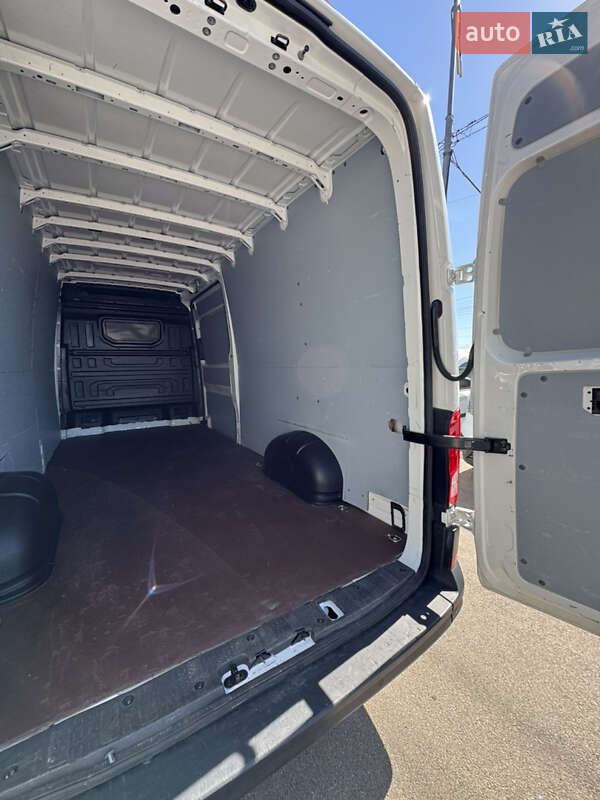Вантажний фургон Volkswagen Crafter 2019 в Києві