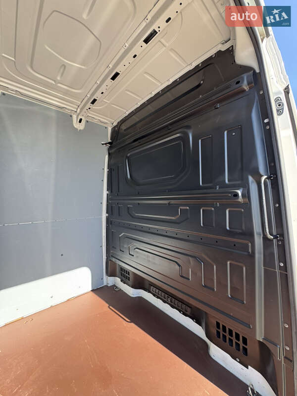 Вантажний фургон Volkswagen Crafter 2019 в Києві