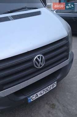 Грузовой фургон Volkswagen Crafter 2015 в Вишневом