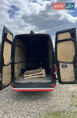 Грузовой фургон Volkswagen Crafter 2012 в 
