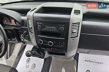 Вантажний фургон Volkswagen Crafter 2015 в 