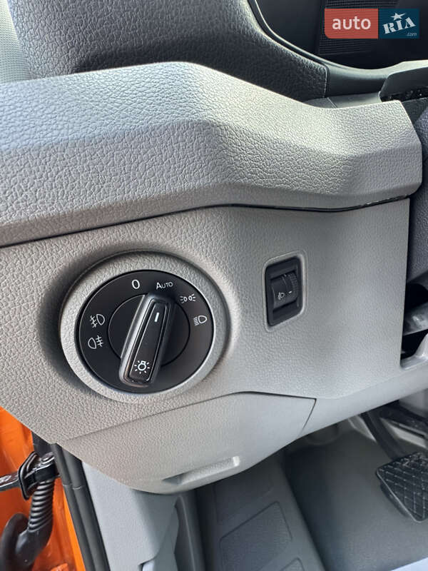 Вантажний фургон Volkswagen Crafter 2021 в Києві
