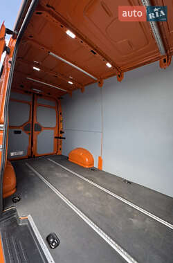 Грузовой фургон Volkswagen Crafter 2021 в 