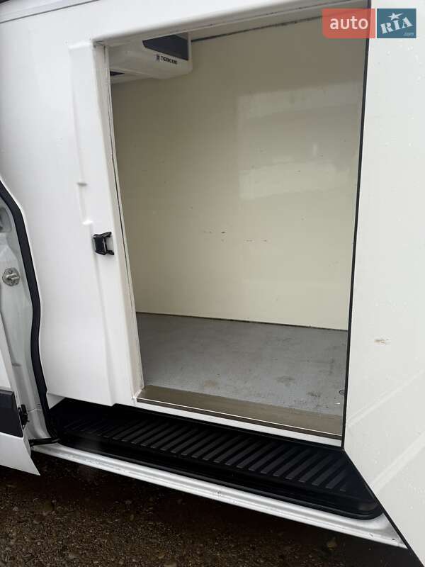 Рефрижератор Volkswagen Crafter 2013 в Стрые