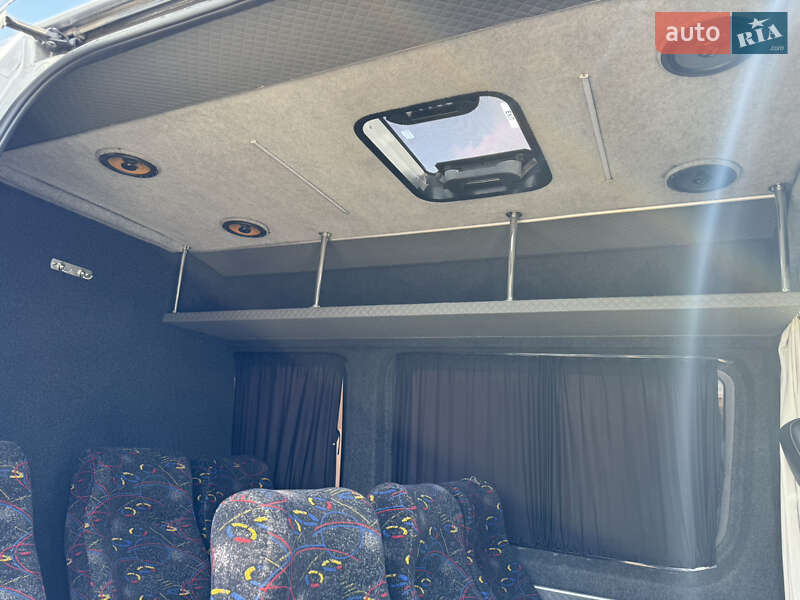 Мікроавтобус Volkswagen Crafter 2011 в Івано-Франківську