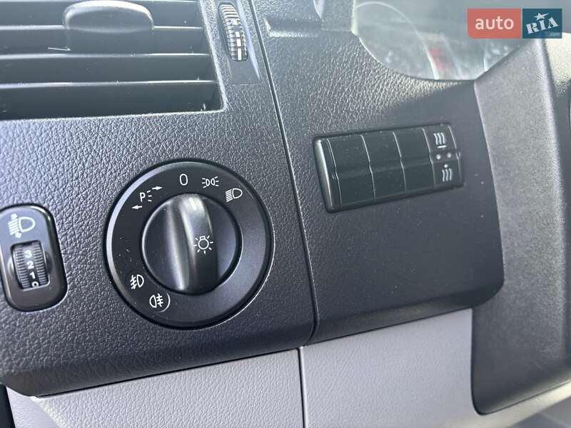 Грузовой фургон Volkswagen Crafter 2016 в Нововолынске