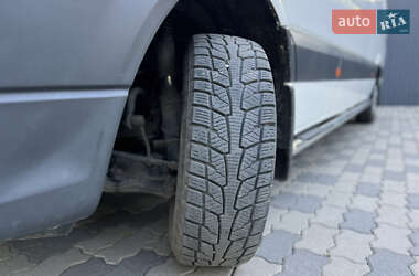 Вантажний фургон Volkswagen Crafter 2014 в 