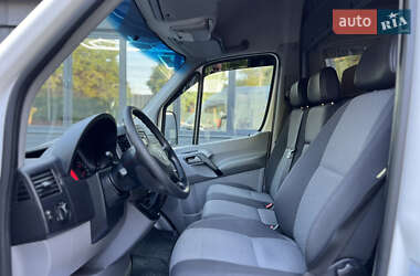 Вантажний фургон Volkswagen Crafter 2014 в 