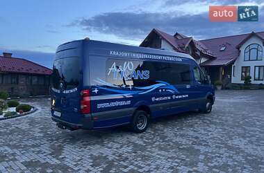 Пригородный автобус Volkswagen Crafter 2010 в 