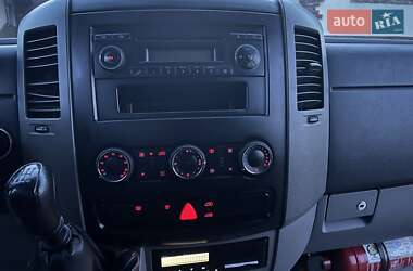 Пригородный автобус Volkswagen Crafter 2010 в 