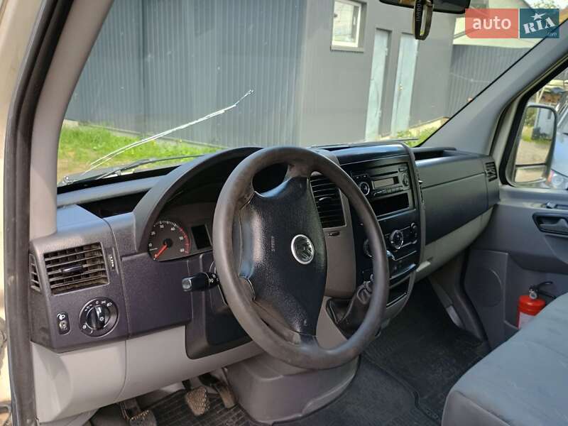 Грузовой фургон Volkswagen Crafter 2006 в Дрогобыче