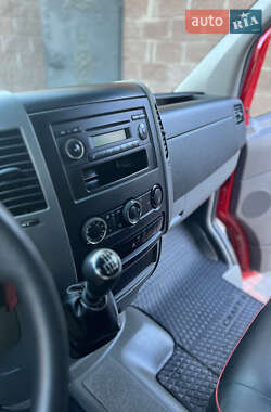 Грузовой фургон Volkswagen Crafter 2013 в 