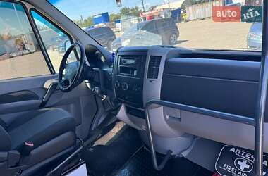 Микроавтобус Volkswagen Crafter 2012 в 