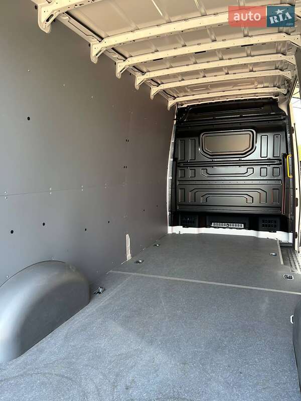 Грузовой фургон Volkswagen Crafter 2023 в Киеве