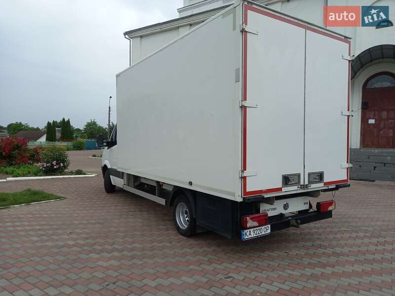 Вантажний фургон Volkswagen Crafter 2012 в Овручі