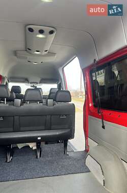 Микроавтобус Volkswagen Crafter 2012 в 