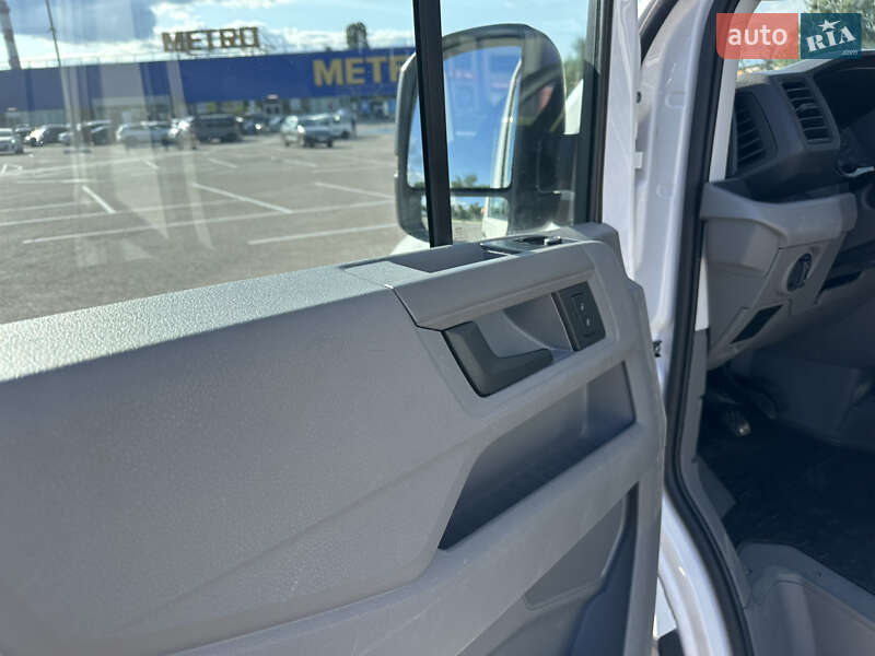 Вантажний фургон Volkswagen Crafter 2017 в Житомирі