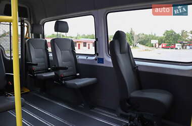 Мікроавтобус Volkswagen Crafter 2015 в 